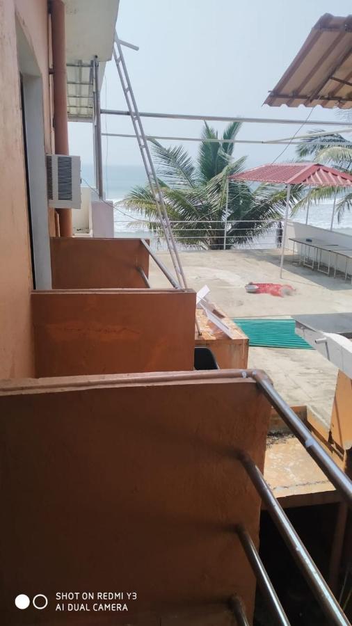 Saritas Guest House - Bogmalo Beach Exterior photo