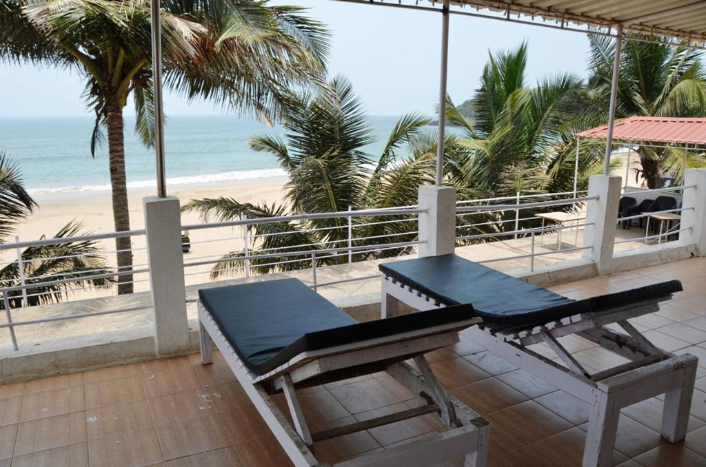 Saritas Guest House - Bogmalo Beach Exterior photo